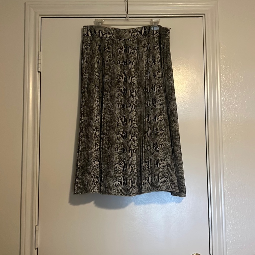 Size 14 snakeprint J.Crew accordion midi skirt